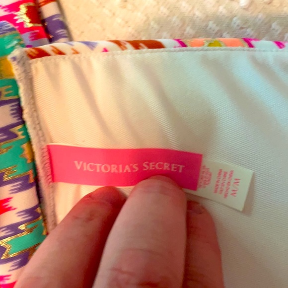 Victoria Secret Swim Top NWOT - Picture 5 of 6